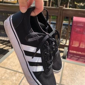 adidas shoes men’s size 5 women’s 6.5 $15 obo